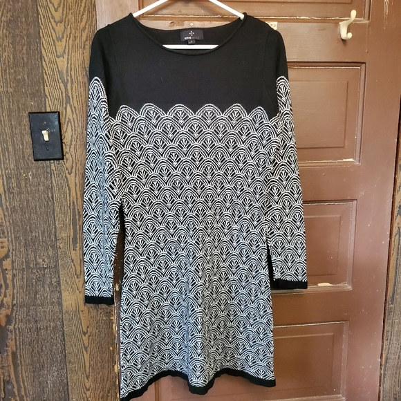 Ronni Nicole Sweater Dress - Picture 3 of 8